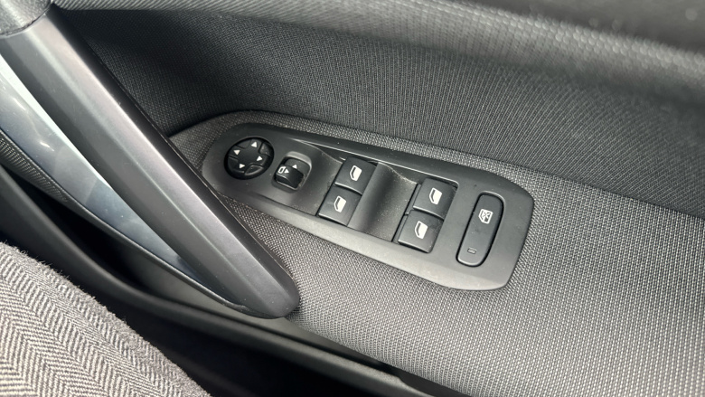 Peugeot 308 1.2 PureTech 130 Allure 5dr Petrol Hatchback